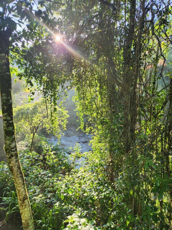 Hospedaria E Camping Quintal Do Mundo 卢米亚 外观 照片